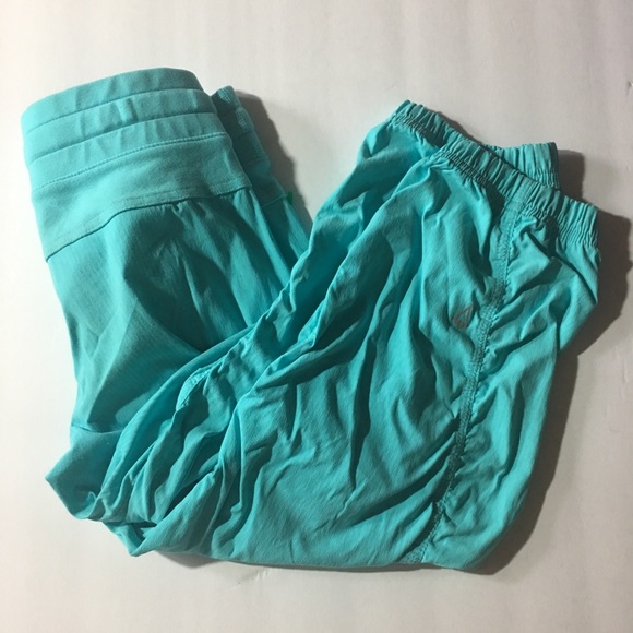 Ivivva pants size 8 - Picture 4 of 6